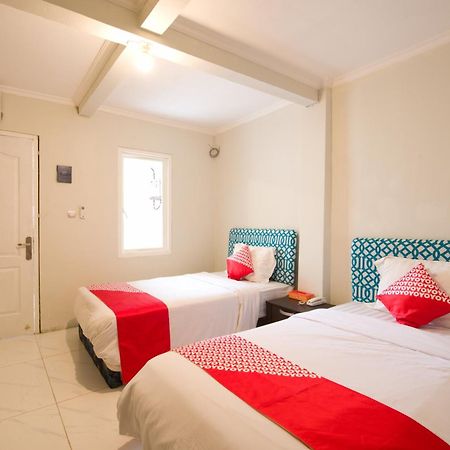 Capital O 3359 Pondok Wisata Jaden Trawas Mojokerto Екстериор снимка